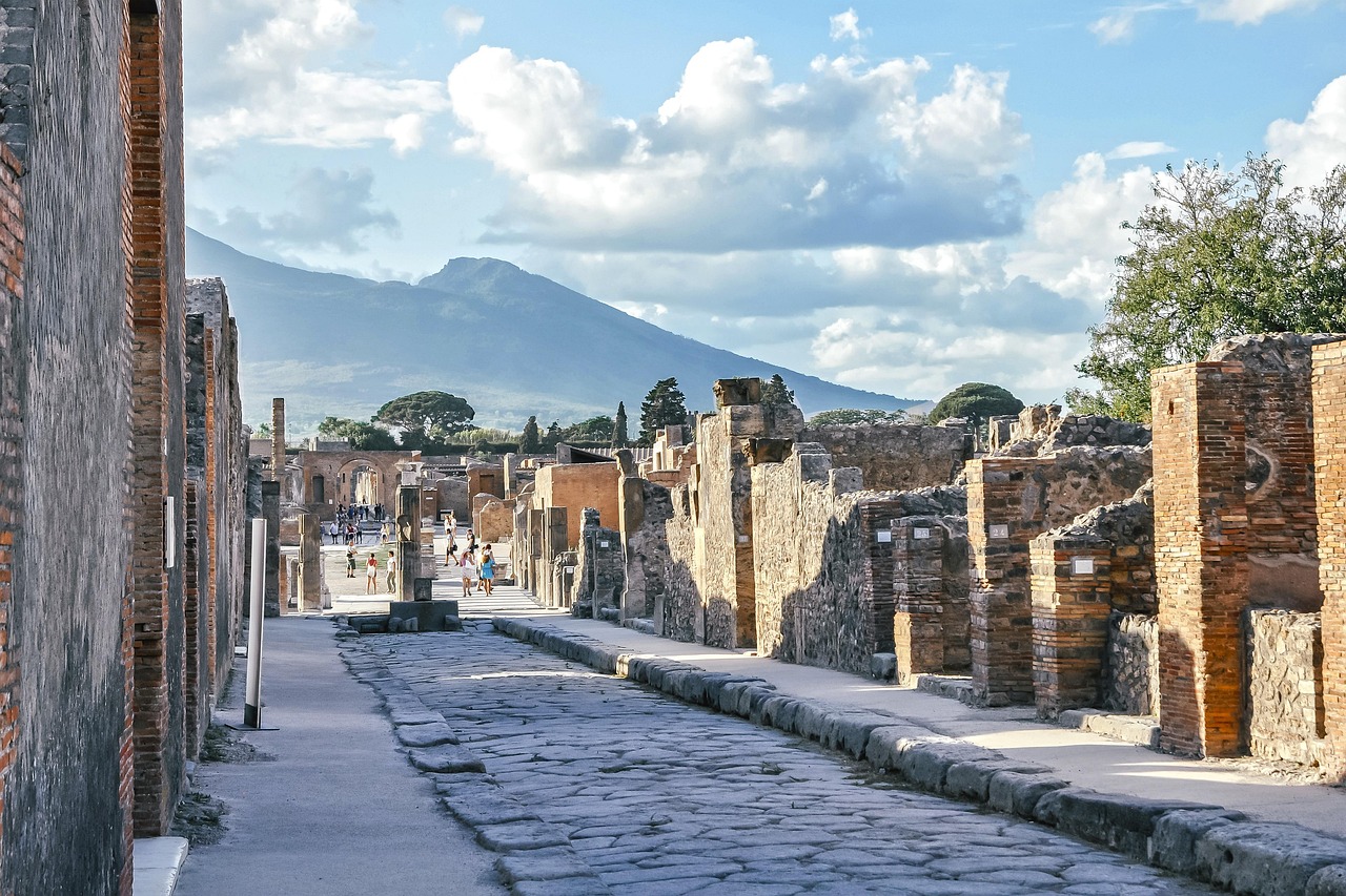 Naples: destination picture for VisitNapoli.co.uk